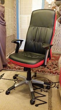 Кресло «Модена» (Modena) (Искусственная черная кожа + красный кант) фото покупателя №1